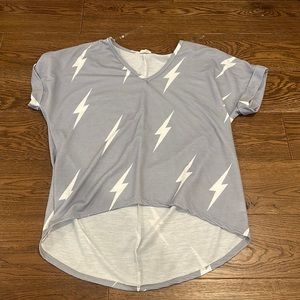 peach love california gray lighting bolt t shirt